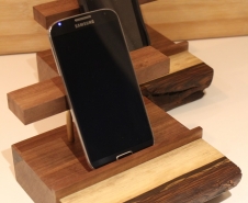 Cell-Phone-Docking-Station